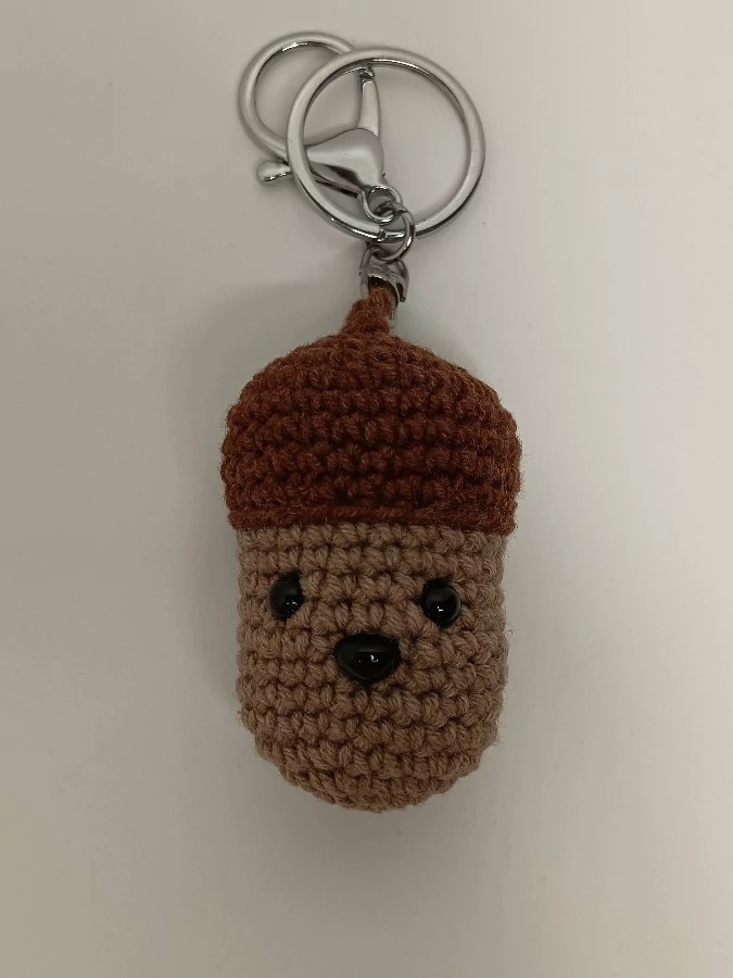 Makkocska kulcstartó, vagy táskadísz amigurumi minta